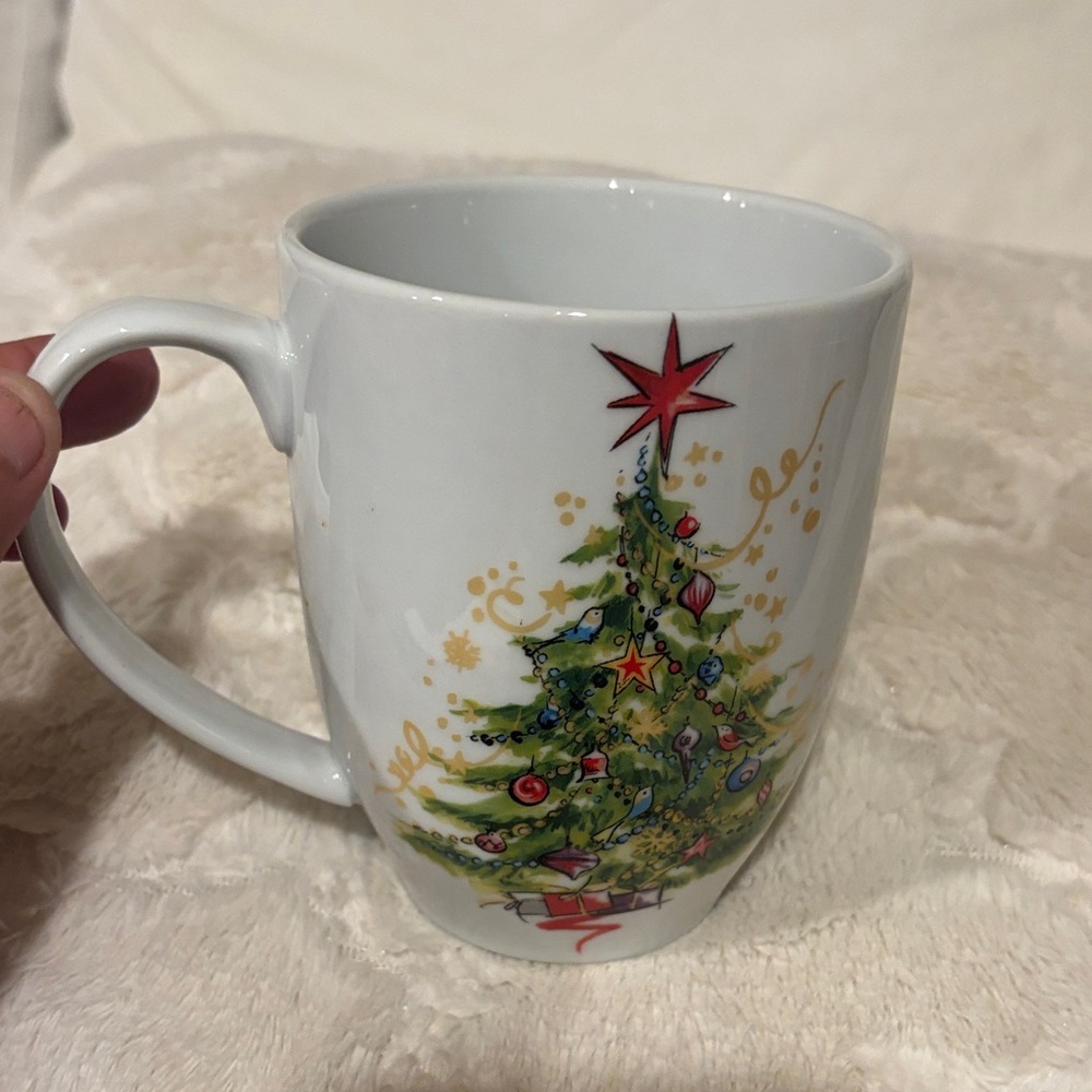 Pottery Barn Christmas Tree Mug set of 4 in the‎ box